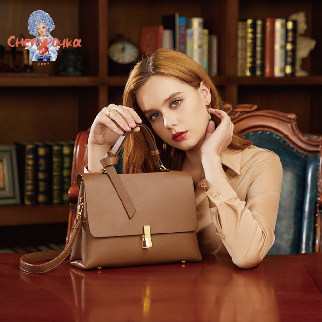 Retro Large Capacity Shoulder Bag — Summer