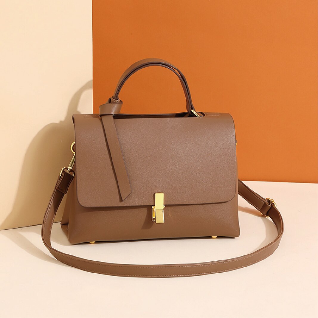 Retro Large Capacity Shoulder Bag — Summer